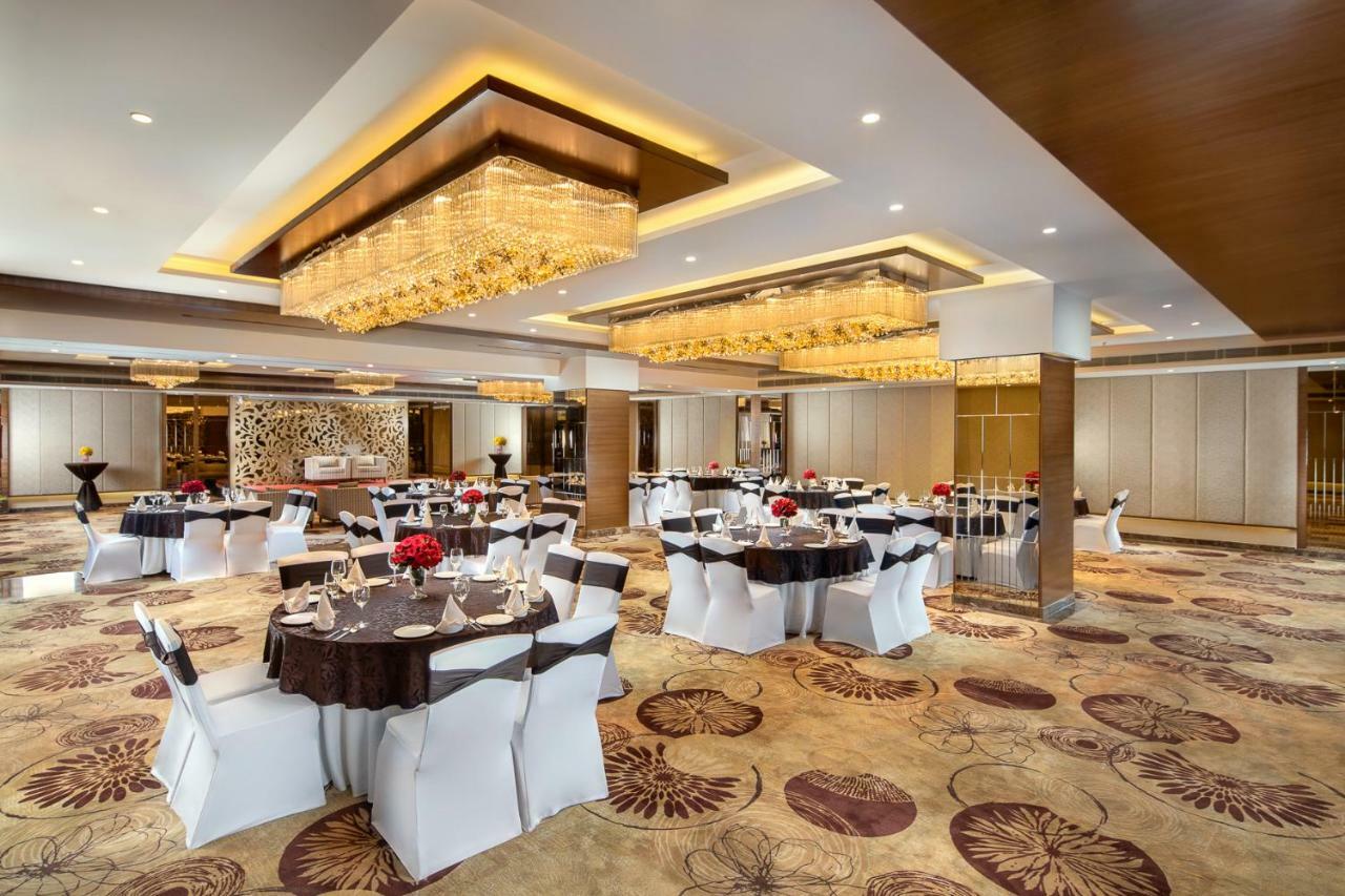 Nirvana Sarovar Portico Gorakhpur Exterior foto